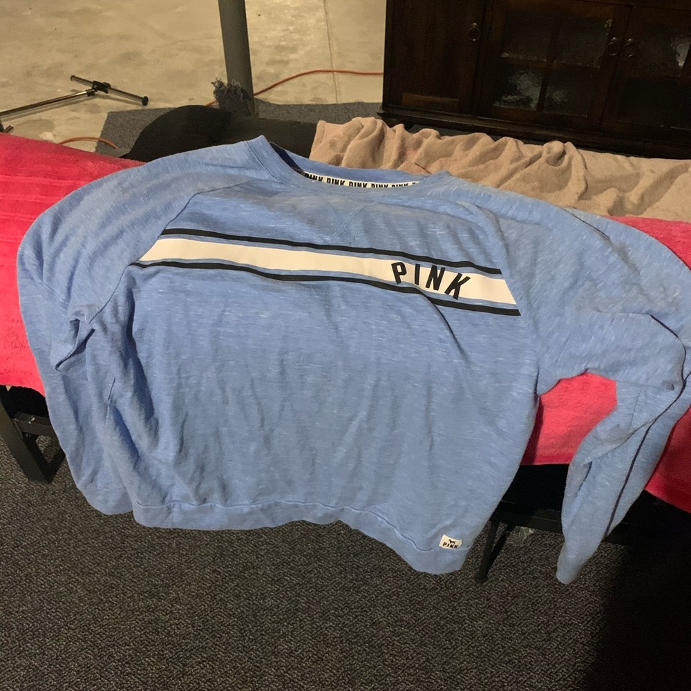 VS shirt